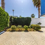 Apartamento Bright Modern With Balcony Views By Pikhost Golem (Tirana)