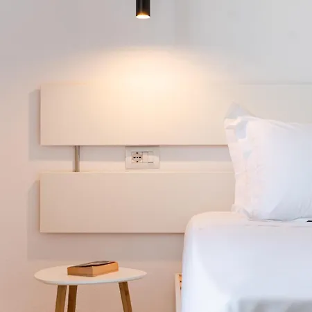 Bright Modern With Balcony Views Apartment Golem (Tirana)