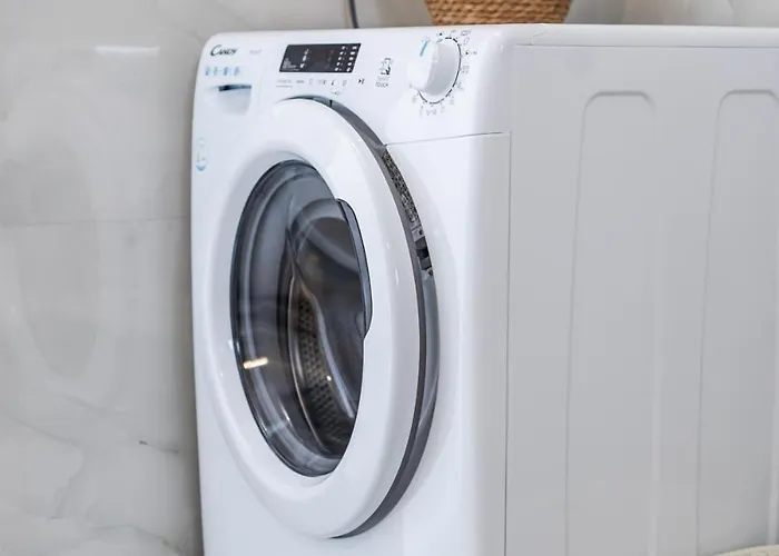 Bright Modern With Balcony Views By Pikhost Apartment Golem (Tirana)