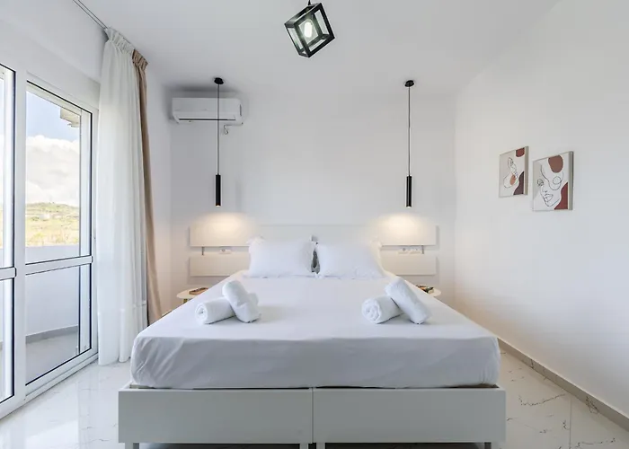 Bright Modern With Balcony Views By Pikhost * Golem (Tirana)