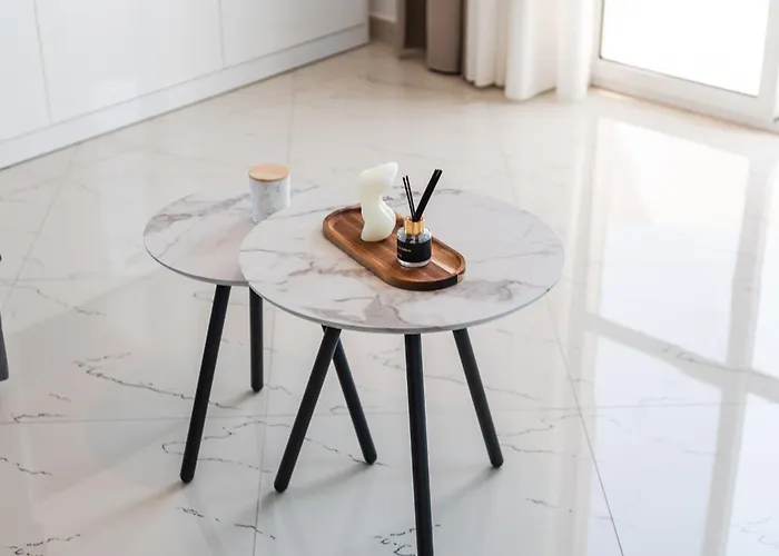 Bright Modern With Balcony Views By Pikhost Apartment